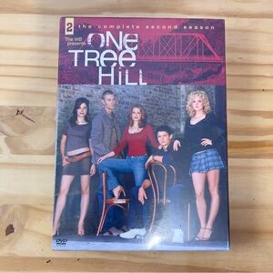 One Tree Hill Season 2 DVD Set - sealed